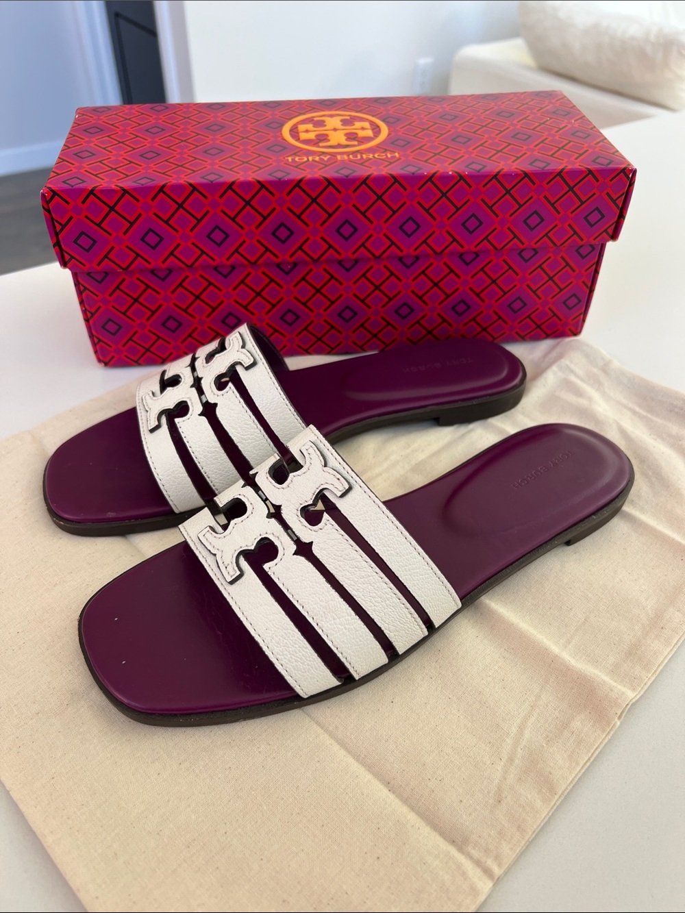Tory Burch white and violet purple leather open toe flat sandals ines cage 9